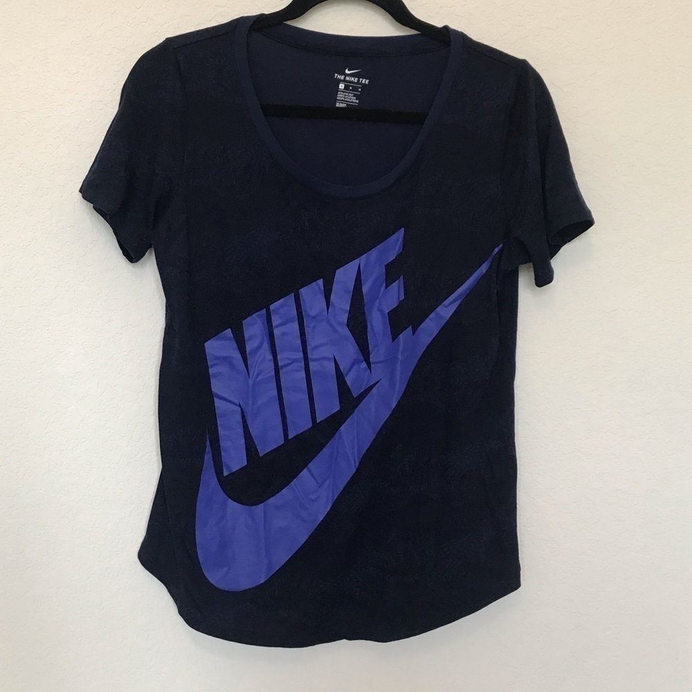 The Nike Tee Athletic Cut